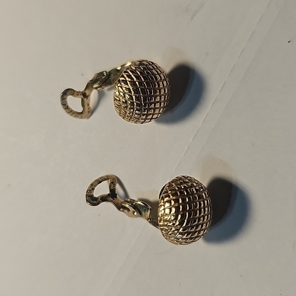 Trifari Earrings - Picture 1 of 4